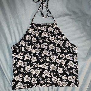 Halter festival tank